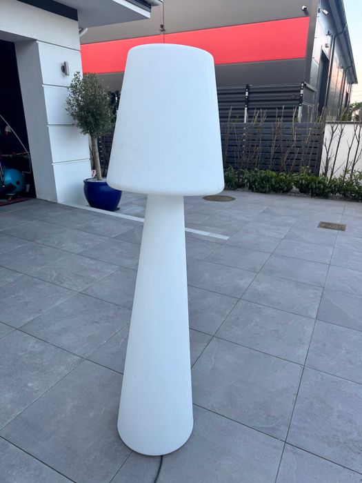 Lampa stojąca ogrodowa Newgarden Lola wysokość 165cm