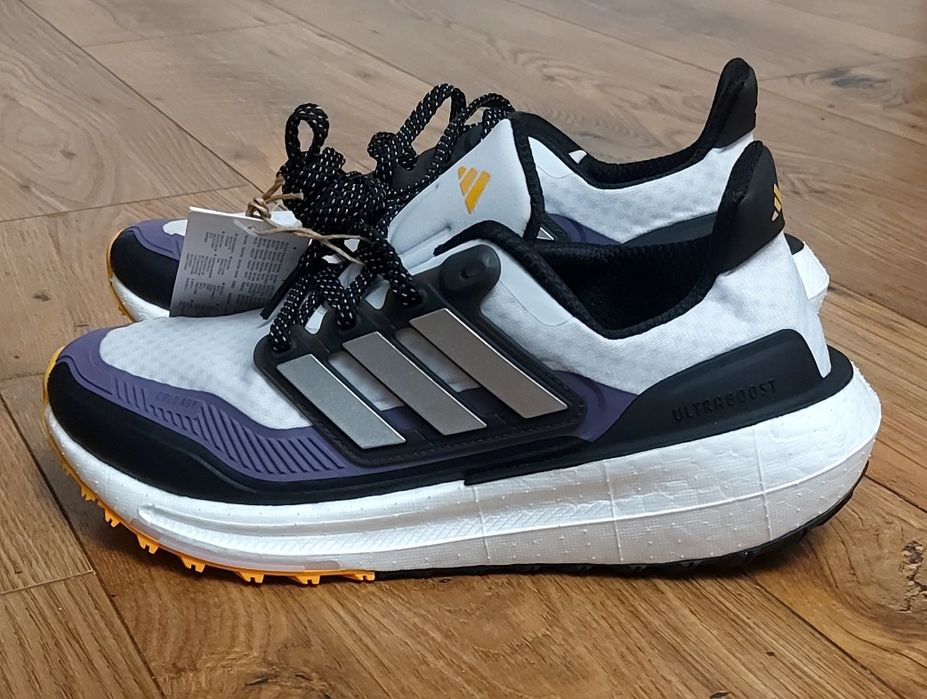 Buty Adidas model Ultraboost Light Cold.RDY rozmiar 40