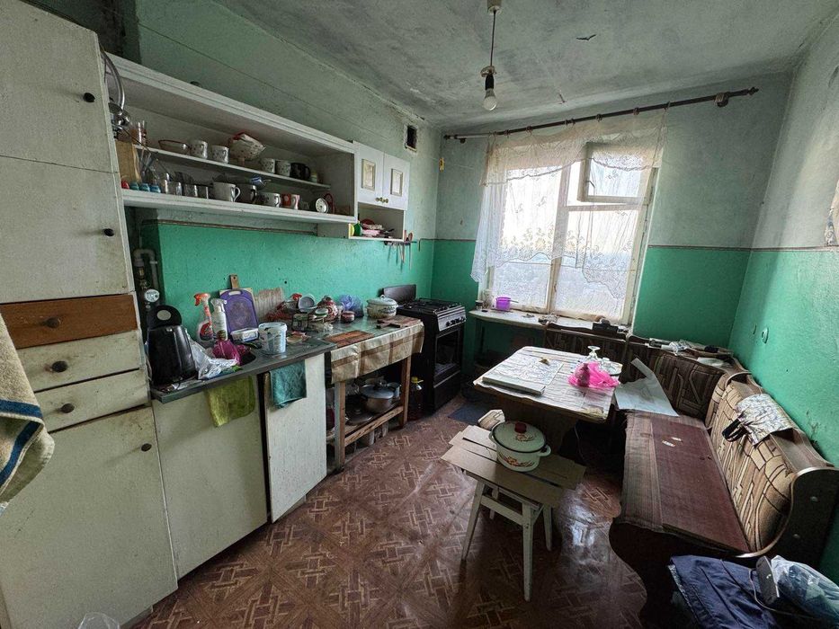 Продаж 4-х кімнатної квартири, під ремонт, вул. Коваліва, м. Борислав!