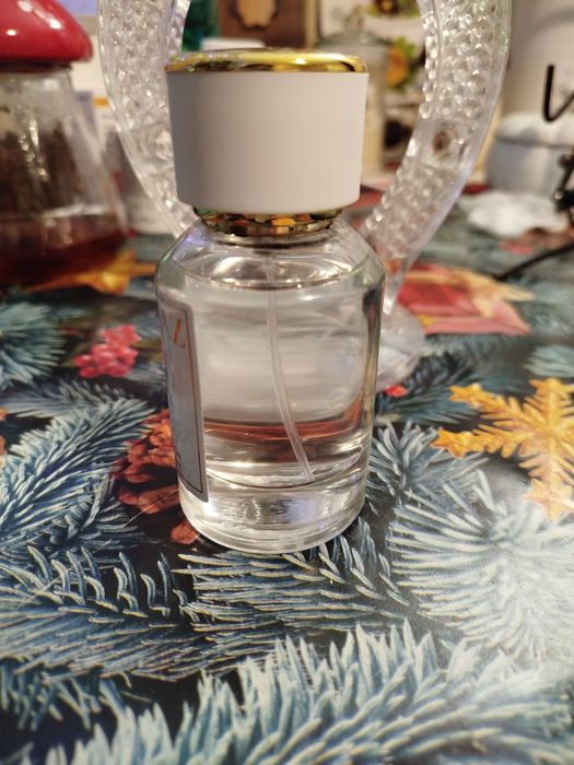 Продам женские духи,VILMAZ  почти новые,использовались несколько раз