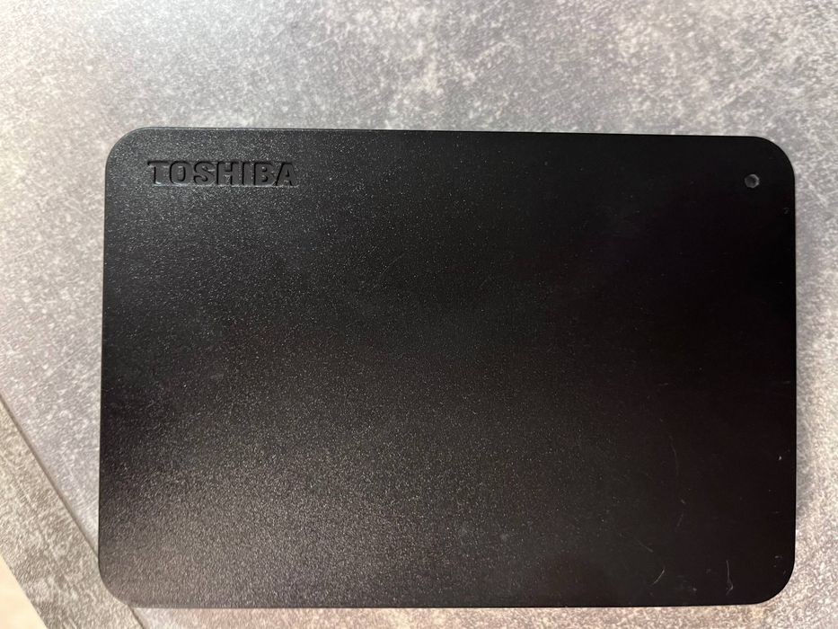 TOSHIBA на 500 ГБ, в доброму стані