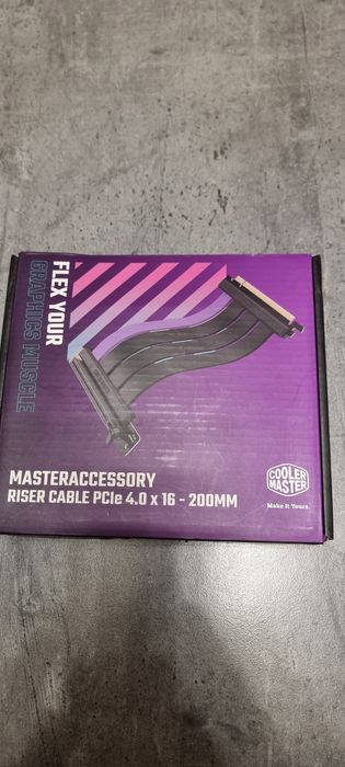 Riser Cooler Master PCIe 4.0 x16 200mm