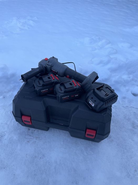 Акумуляторна болгарка Forte AG 21-125