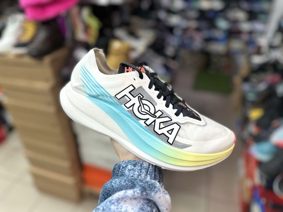 Бігові кррсівки Hoka Rocket X 2 ( РОЗМІР 44 ): 4 699 грн