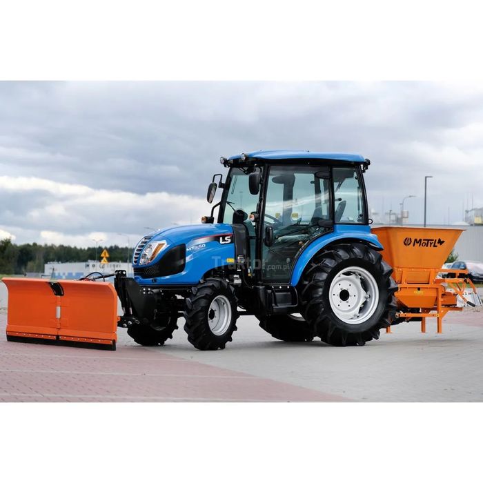 LS Traktor MT3.50 MEC 4x4 47KM z kabiną + pług do śniegu strzałkowy hydrauliczny + zozsiewacz nawozów  Zestaw do odśnieżania MT3.50 MEC 4x4 47KM z kabiną + pług do śniegu