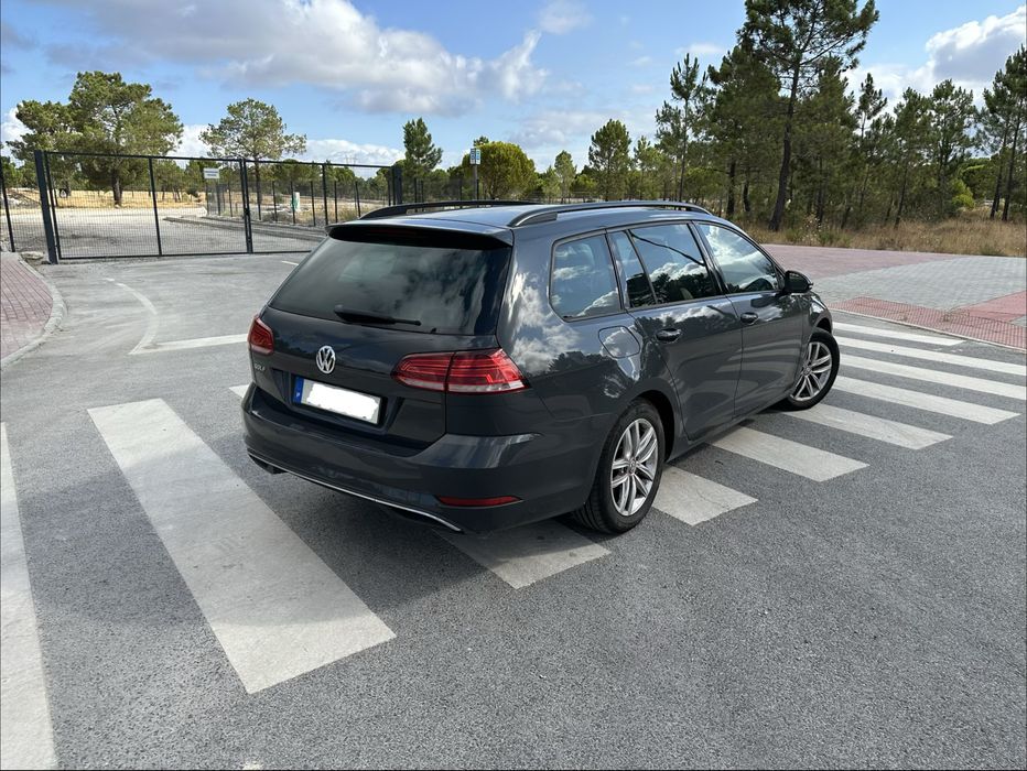 VW Golf Variant 1.0 TSI DSG 115cv | ACC | Câmara | Full LED | CarPlay