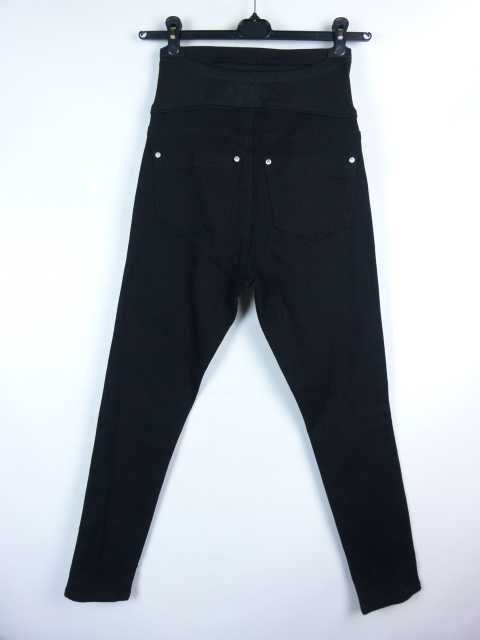 Boohoo maternity skinny spodnie ciążowe dziury 10 / 38
