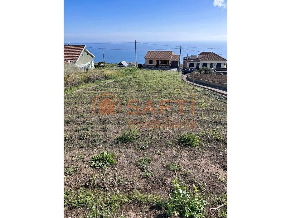 Terreno Urbano Plano à Venda | Ponta do Sol