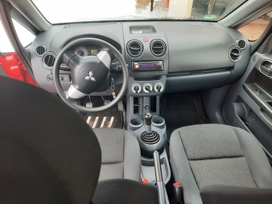 Mitsubishi Colt 1.3 MR '09 E5 INVITE