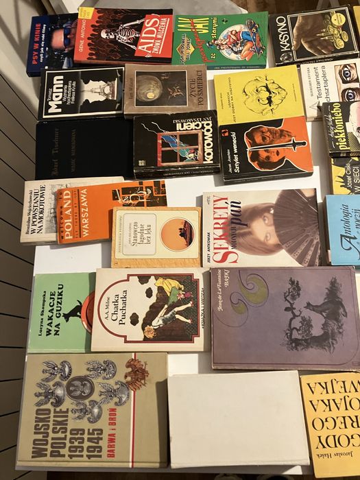 Stare książki od 1980, różne tytuły