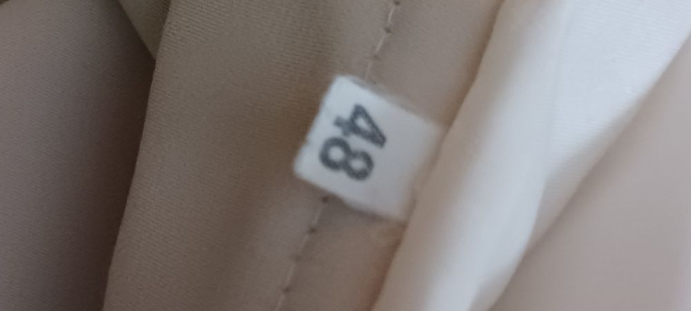 Kremowe dluga spódnica z klinami rozm.48