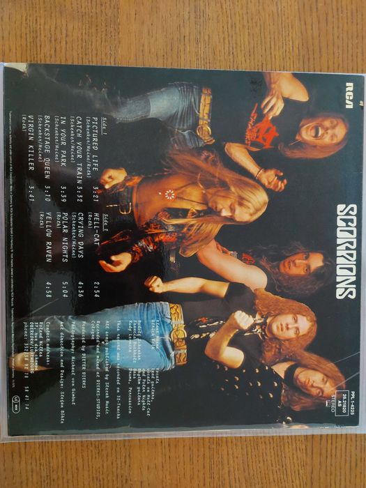 Scorpions  - Virgín Killer