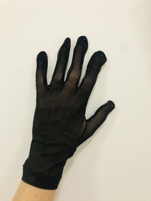 Перчатки для невесты свадебные перчатки.