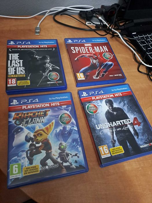 Ps4 com 1 TB, com varios jogos e 2 controles, (mais info no anuncio)64740395242113121