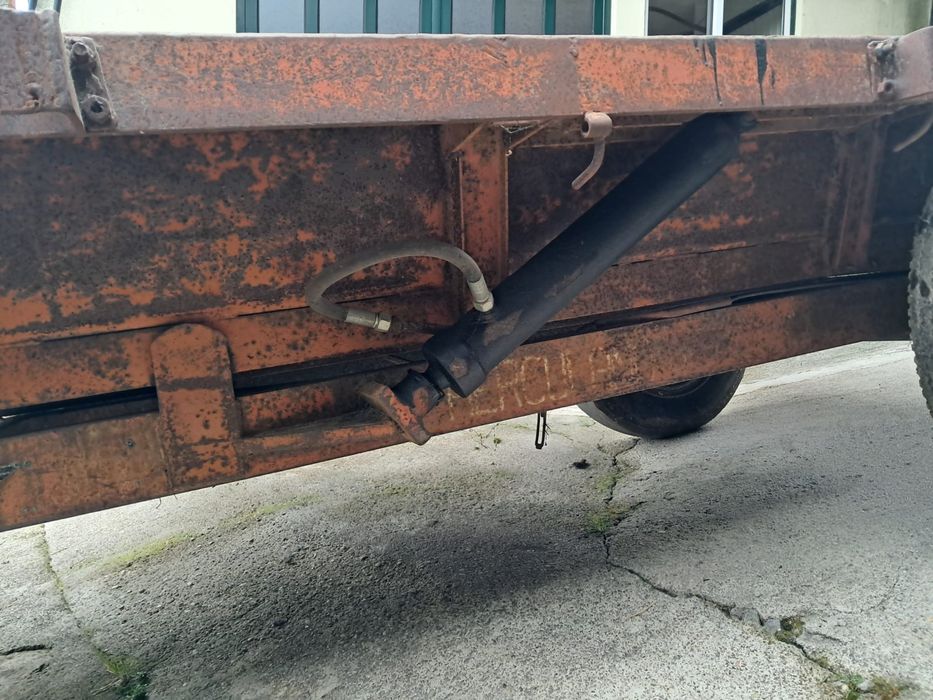 Vendo reboque de trator