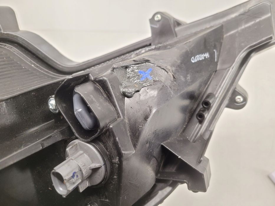 mitsubishi space star lift 19- prawy reflektor lampa przednia przód