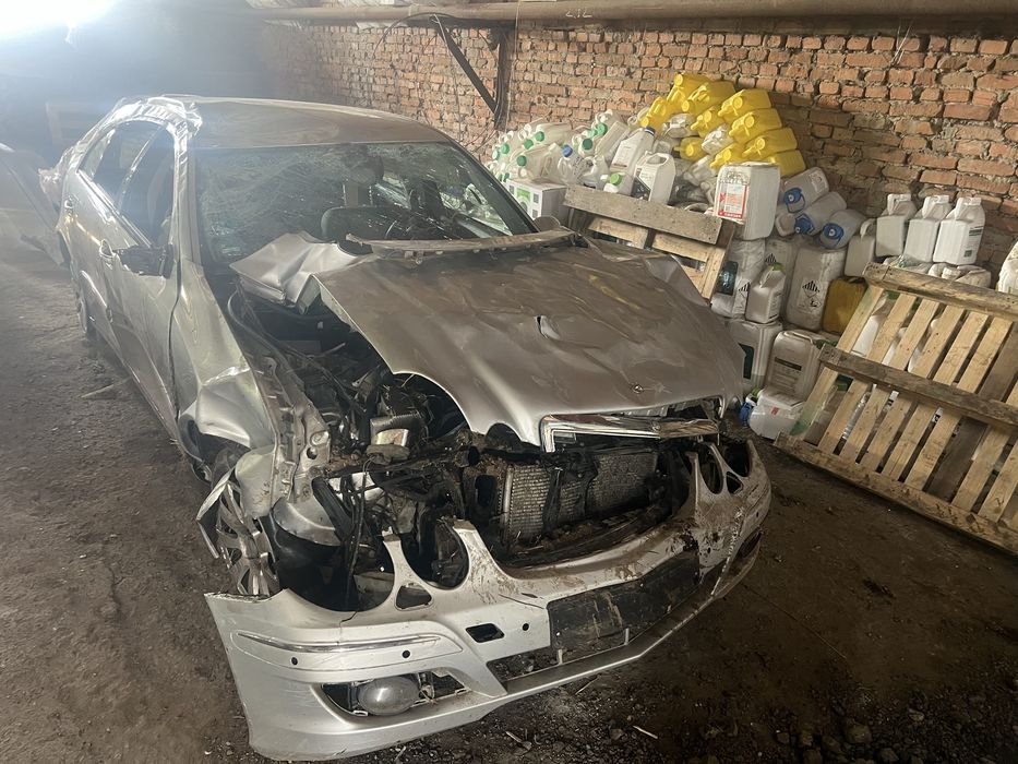 Мерсдес w211 e200