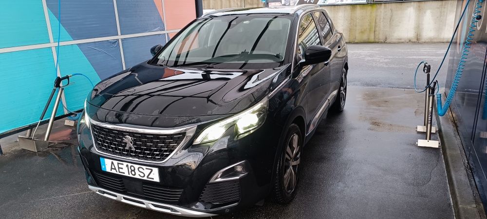 Peugeot 3008 1.6 bluehdi 
2017/04
Caixa automática 
194000 km
Câmara m