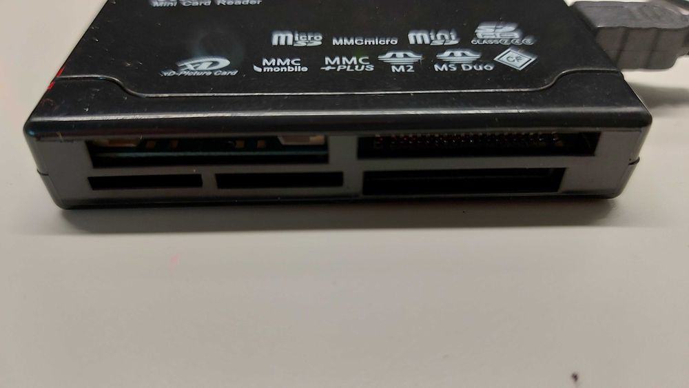 Leitor de cartões multi card437638562662983683