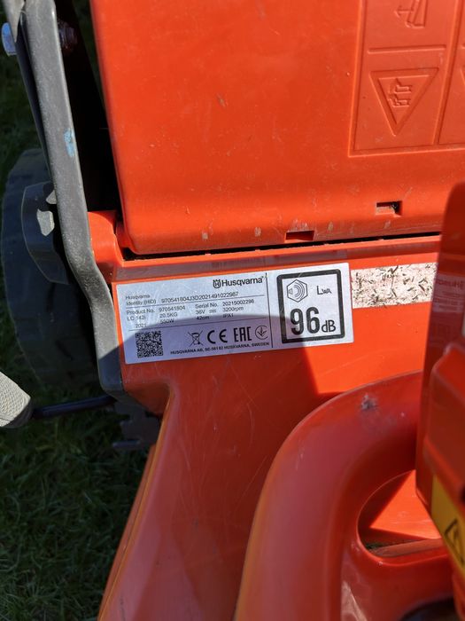 Husqvarna LC142i bateria plus ladowarka