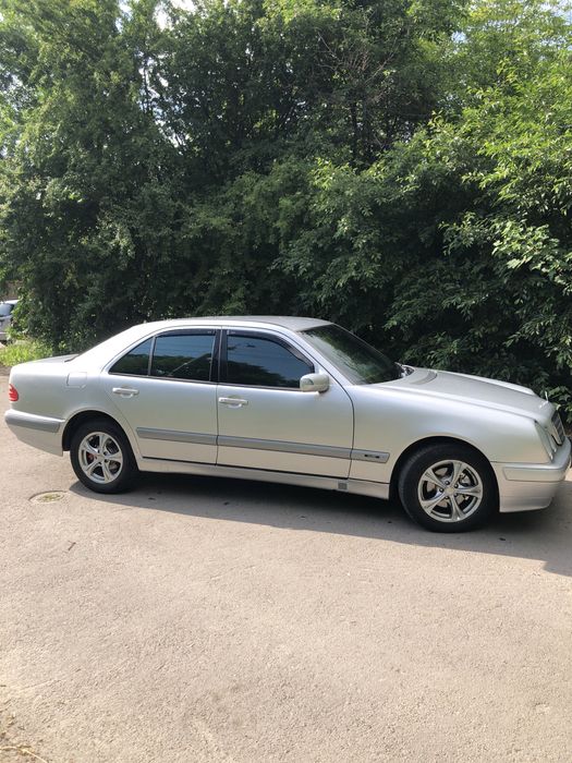 Продам Mercedes-Benz W210