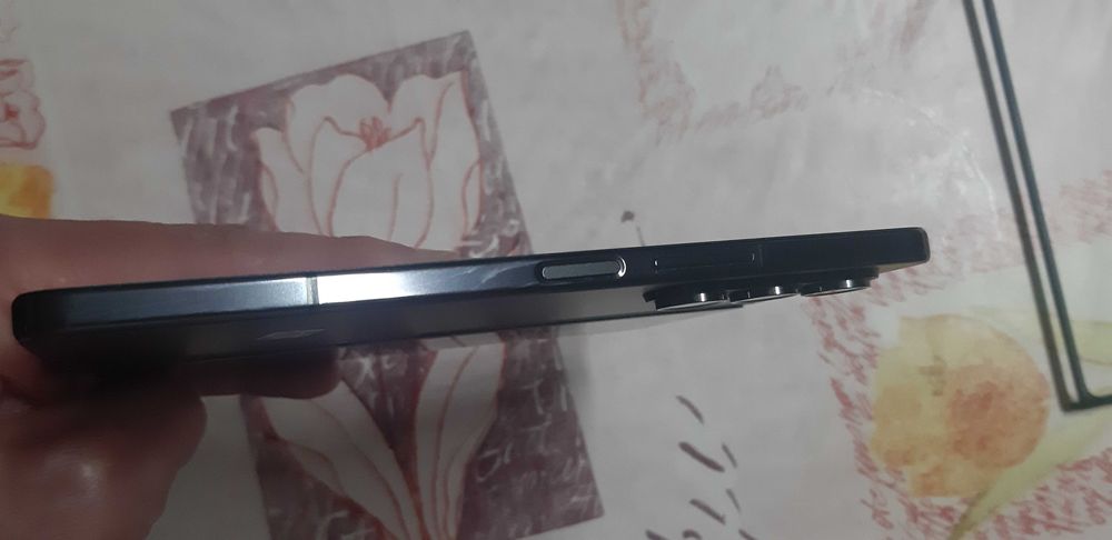 Samsung Z Fold 5 12/512 + 2 Capas + S Pen