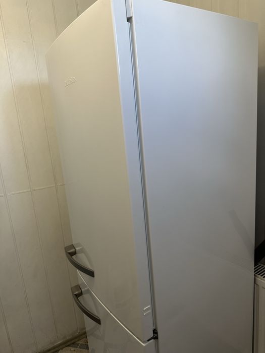Ходильник  Miele