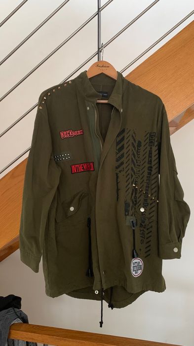 Легка куртка  Zara розмір XS-S