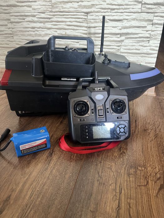 Lodka zanetowa GPS flytec v020