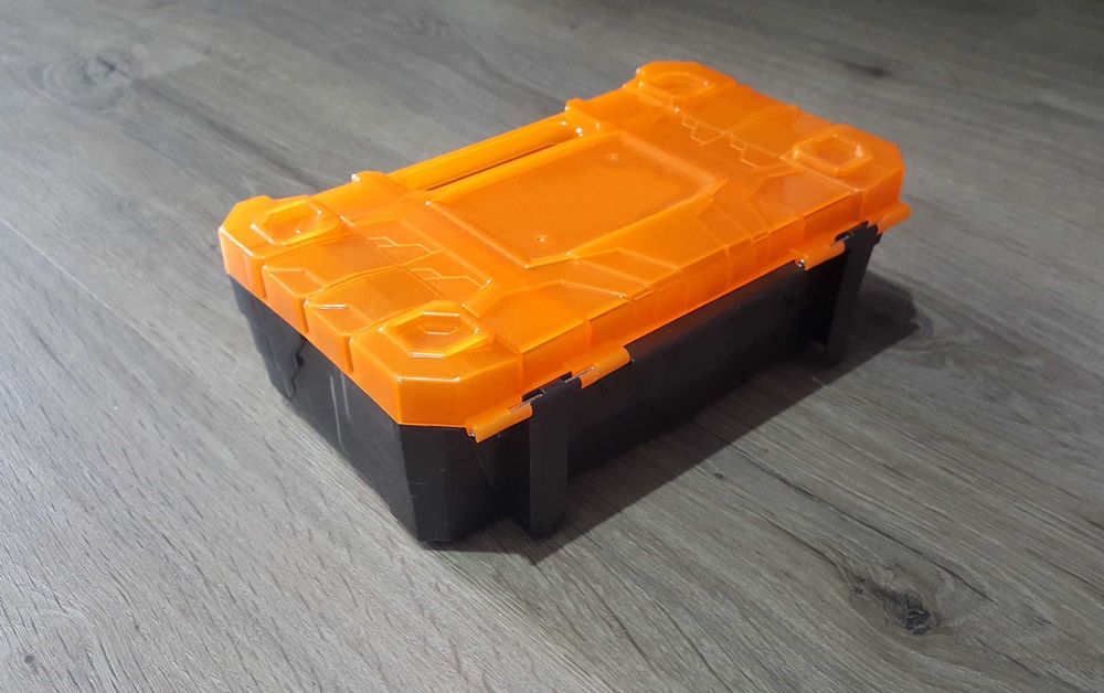 Ящик контейнер органайзер пластиковый для инструмента деталей: 160 грн ...