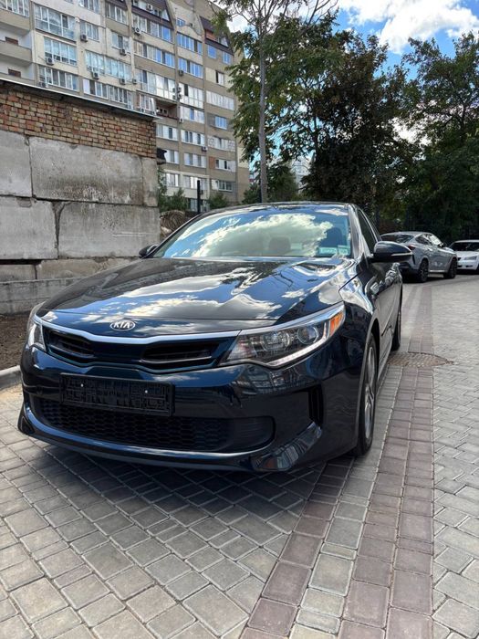 Kia Optima 2017 plagin hybrid