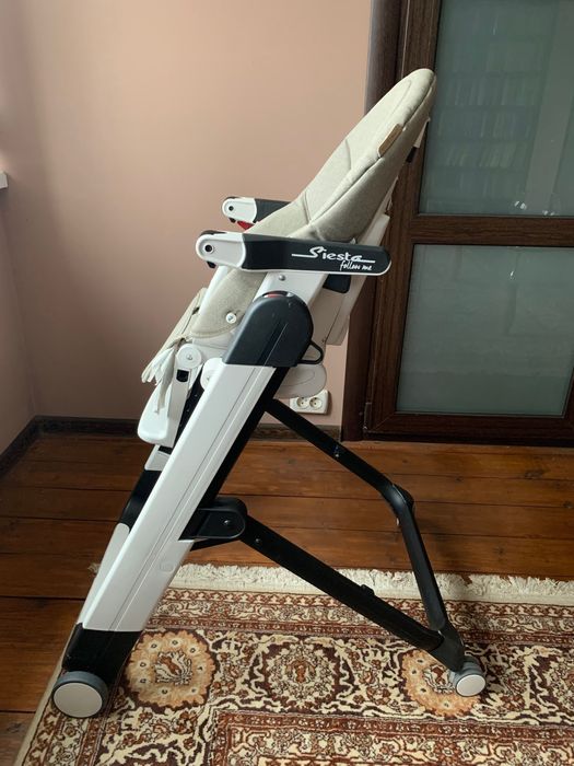 Столик, стільчик для годування малюків Peg-Perego Siesta Follow Me