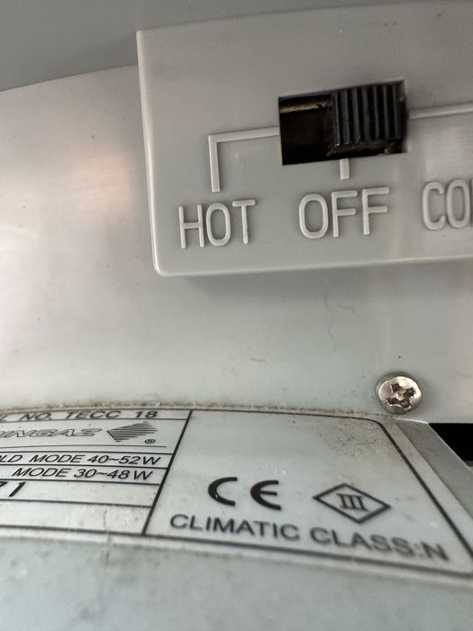 Geleira Termoelétrica C/ Aquecimento Campingaz TECC 18L 12V/220V