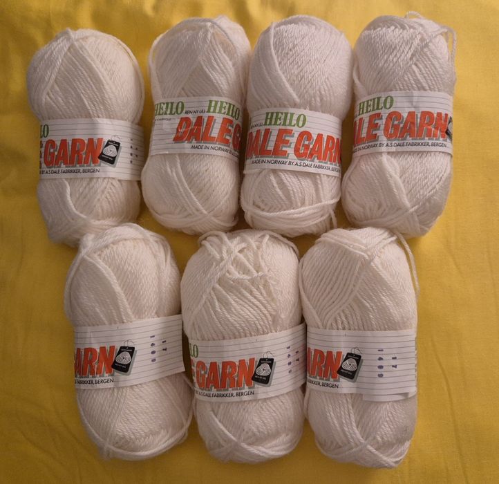 Włóczka ecru 100 % wełna norweska