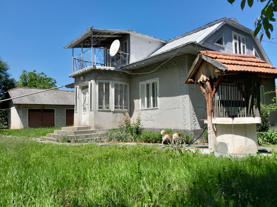 Оренда,Продаж.Будинок з господарськими примішенням садом,городом,гаражем і криницею