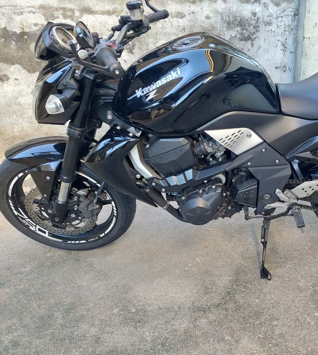Kawazaki Z750 linda