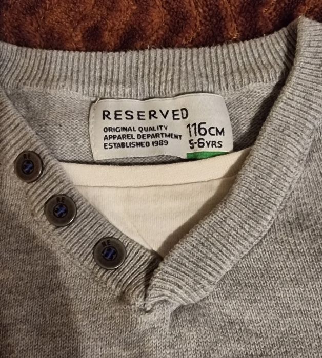 Sweterek Reserved 116