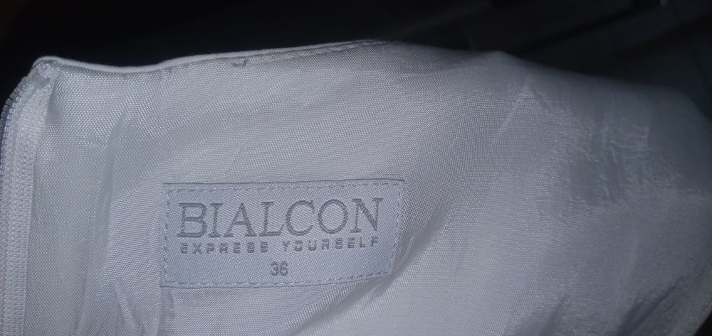 Sukienka Bialkon