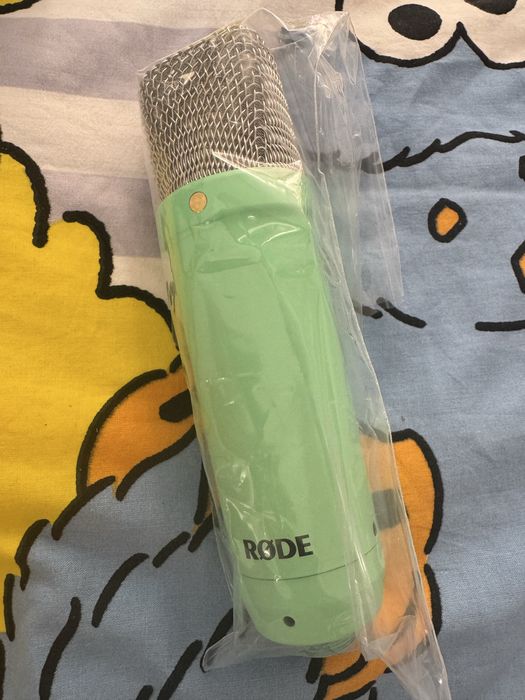 Pack de Estúdio Profissional: RØDE NT1 + Focusrite Scarlett Solo + Escudo Acústico