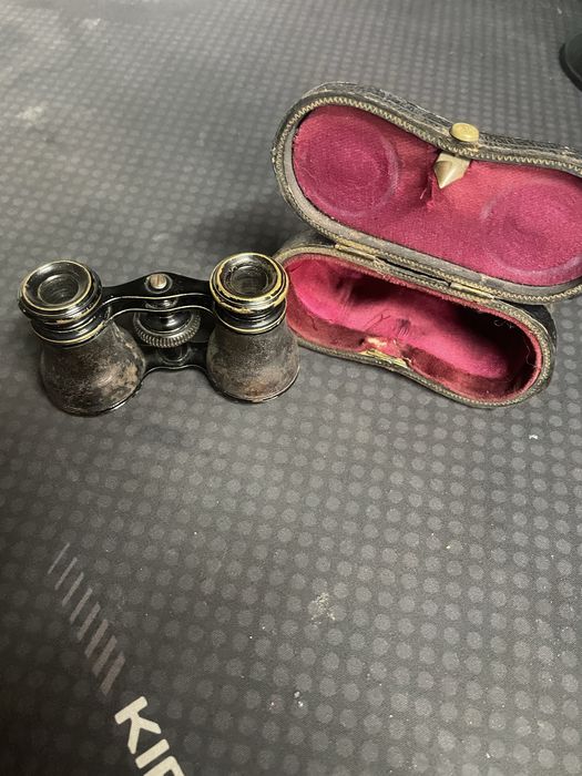 Binóculos de ópera Flammarion, metal e couro, séc. XIX-XX.