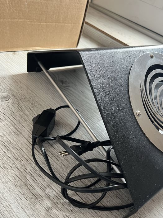 Витяжка для манікюру