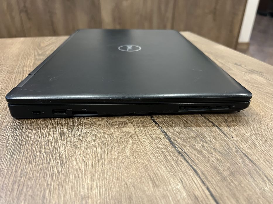 Dell 5590 i7 8650u 1920x1080 ips