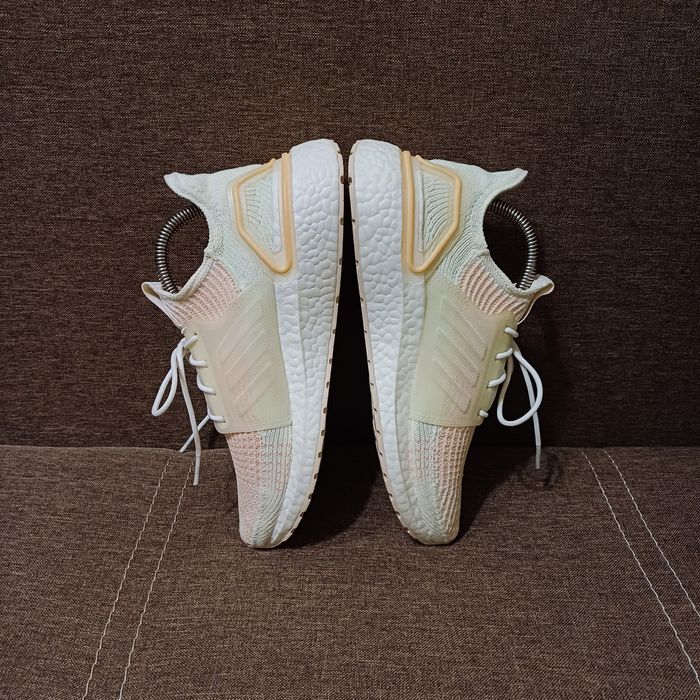 р38 Adidas UltraBoost Беговые кроссовки wmns