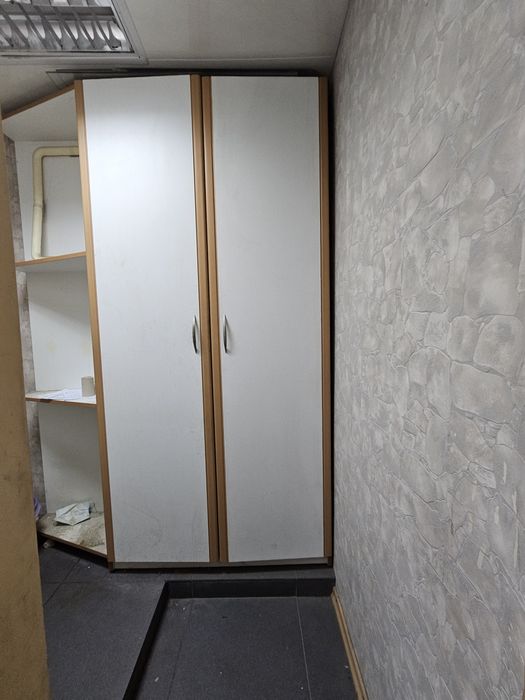 Магазин 82м2 верх проспекта Поля