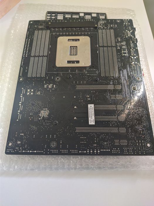 Материнська плата ASUS P9X79 PRO X79 LGA2011: 2 100 грн. - Комплектуючі ...