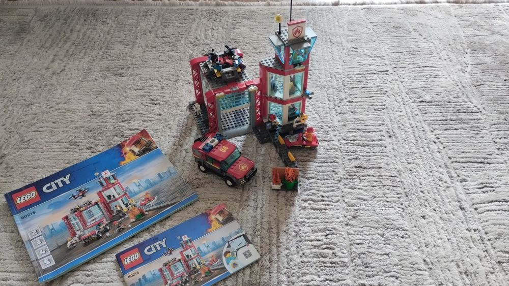 Dwa zestawy LEGO City straż pożarna 60215 i 60214
