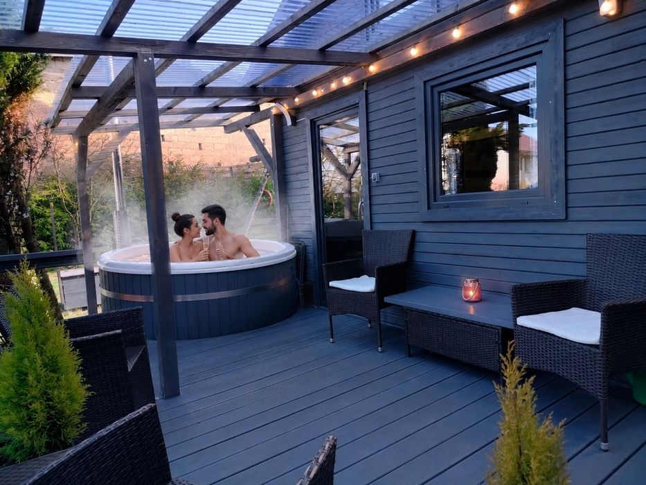 Domek  na Kaszubach z gorącą balia jacuzzi sauna staw,ogrodzony
