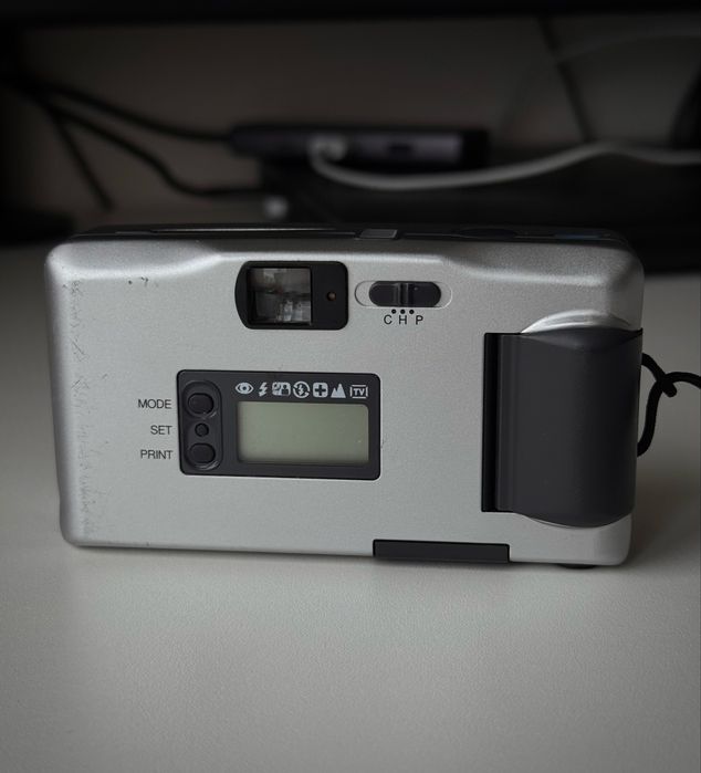 Японська плівкова камера Konica BM-S100 35mm / ретро Y2K