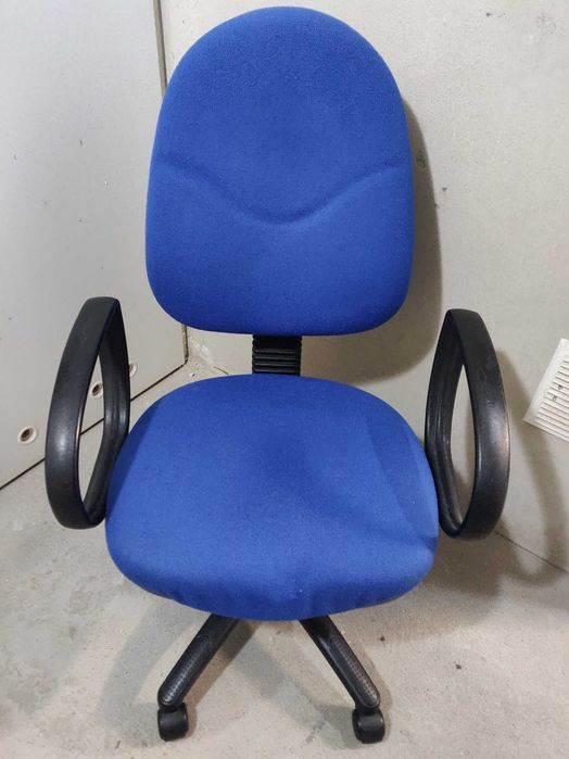 Fotel biurowy obrotowy