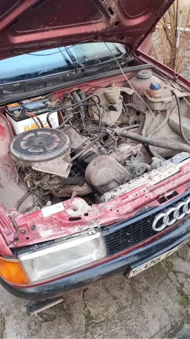 Audi 80 b3 1.8 карб